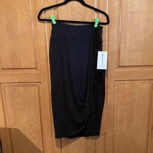 Athleta Release Midi-skirt
